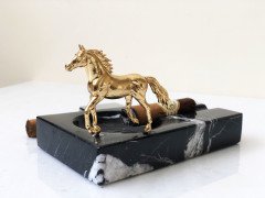 Siyah Mermer Puro Küllüğü Pirinç At Objeli Gold