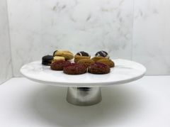 Beyaz Mermer Pasta Standı Gümüş Ayak