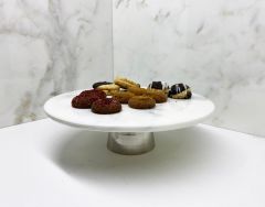 Beyaz Mermer Pasta Standı Gümüş Ayak