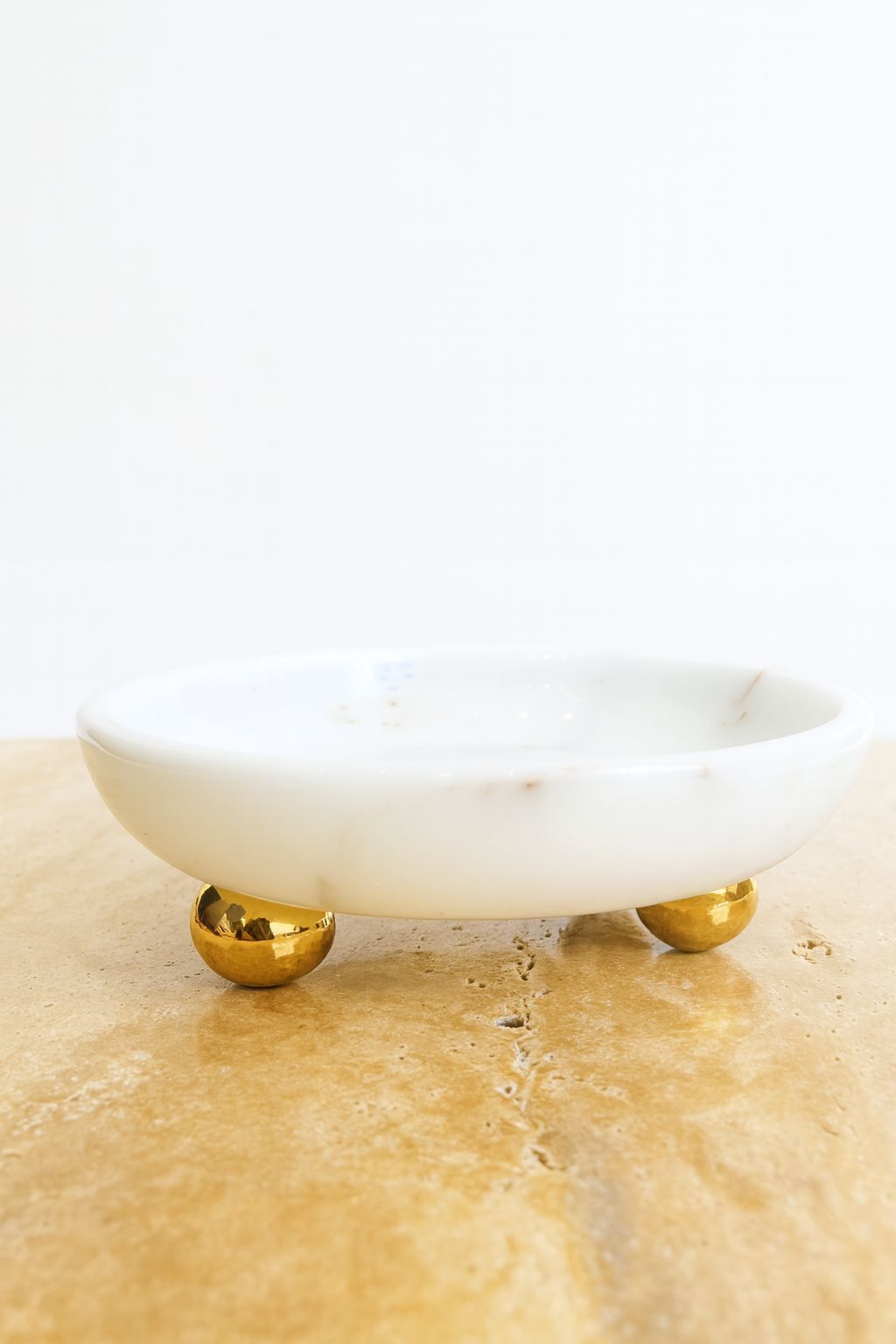 Beyaz mermer kase gold top ayak