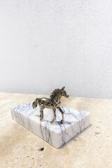 Doğal mermer puro küllüğü Gümüş at objeli