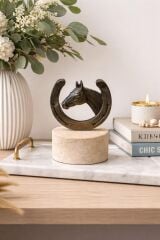 At Figürlü Nal Dekor – Mermer Tabanlı Premium Biblo